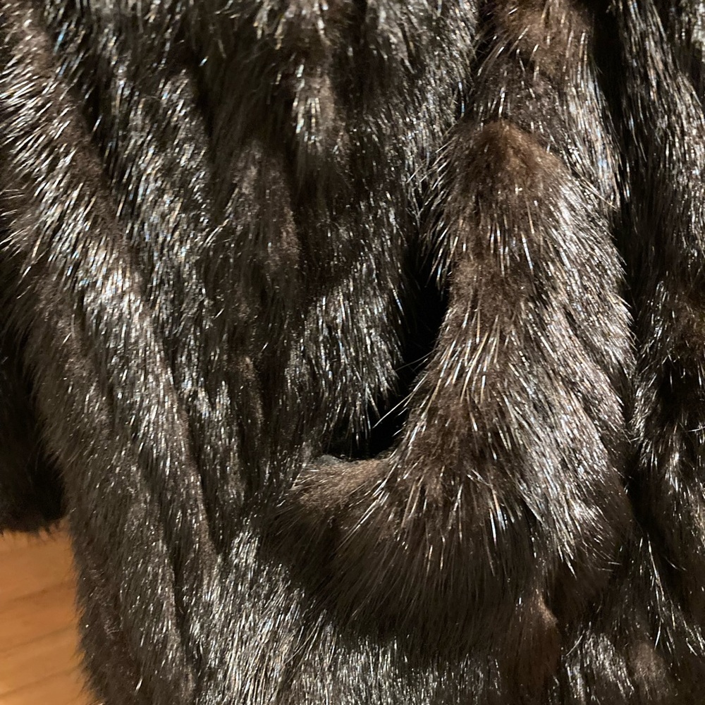 Vintage Scandinavian Fur Co. Genuine Mink Fur Coat with Zippered Front - Picture 9 of 16
